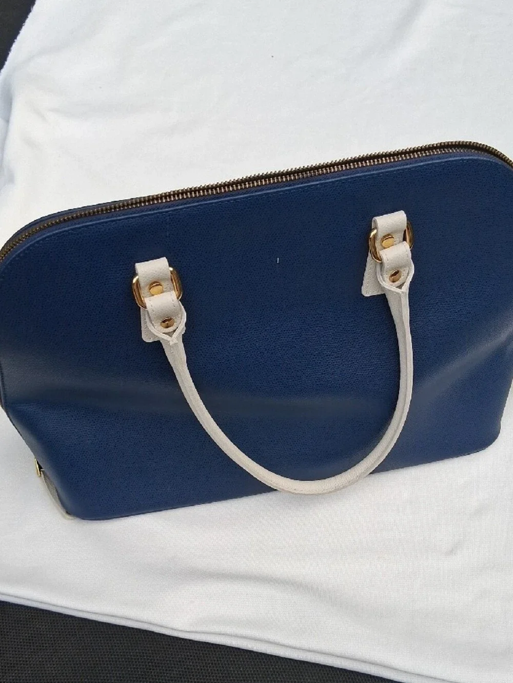 LAURO‎ Navy and Cream Structured Dome Satchel